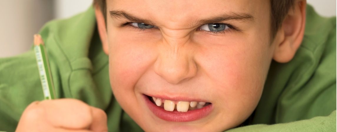 Sabah Kıyafet Krizi, Akşam Öfke Nöbeti: Çocuğunuz Aslında Size Ne Demeye Çalışıyor?